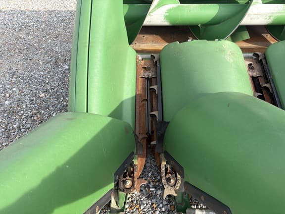Image of John Deere 716C equipment image 3