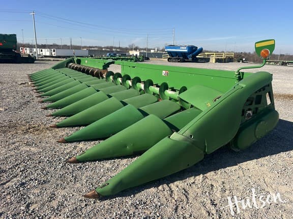 Image of John Deere 716C equipment image 1