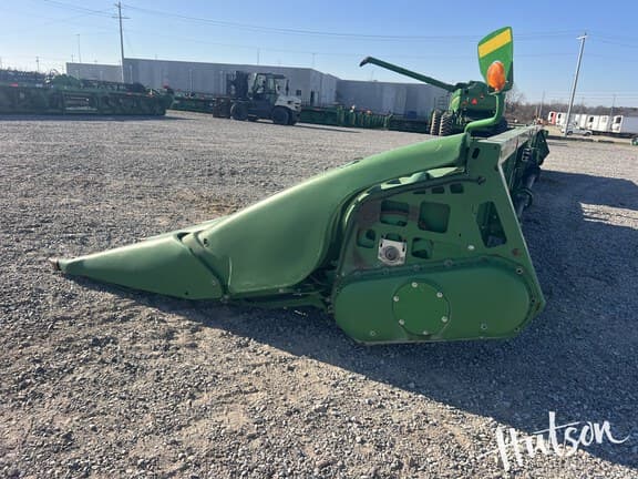 Image of John Deere 716C equipment image 2