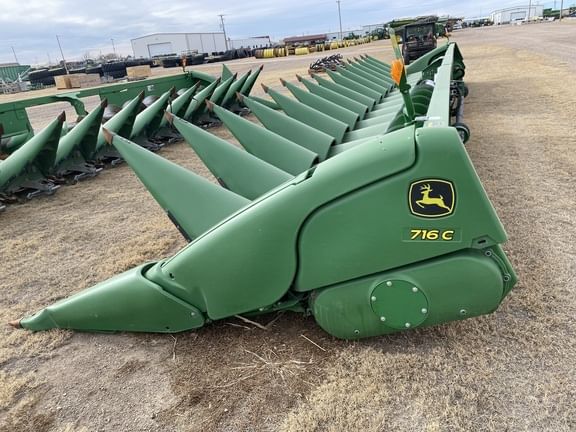 Main image John Deere 716C