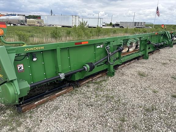 Image of John Deere 718C equipment image 1