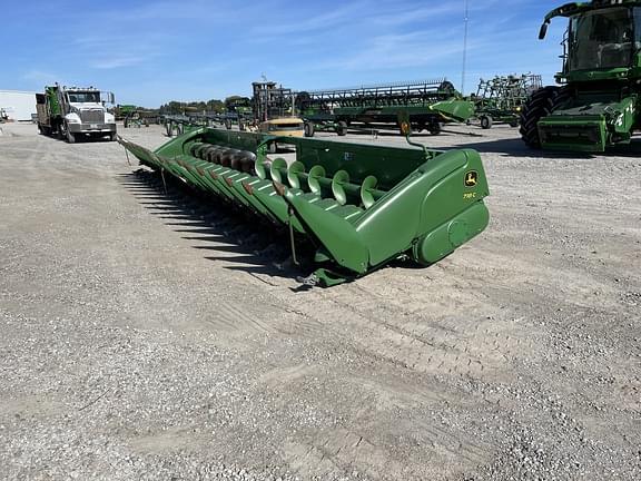 2018 John Deere 718C Equipment Image0