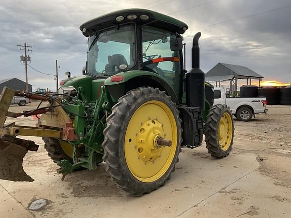 Image of John Deere 7210R equipment image 2