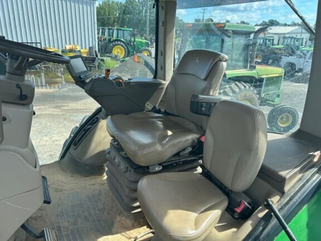 Image of John Deere 7210R equipment image 3