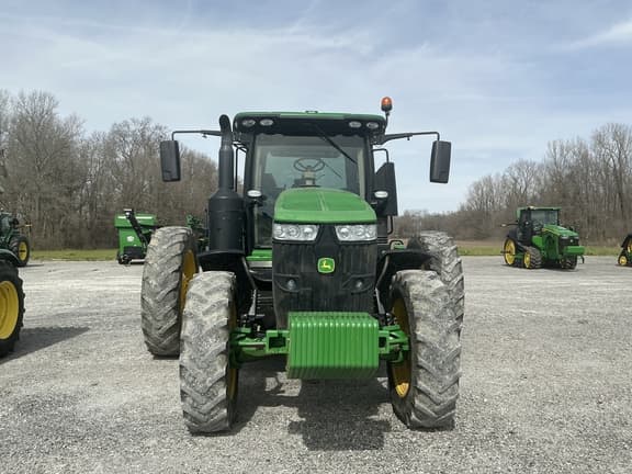 Image of John Deere 7210R equipment image 2
