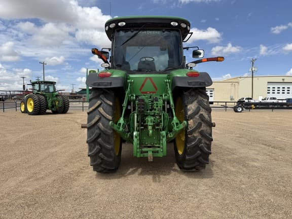 Image of John Deere 7210R equipment image 4