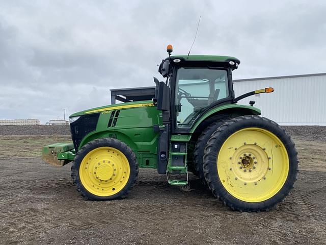 Image of John Deere 7210R equipment image 3