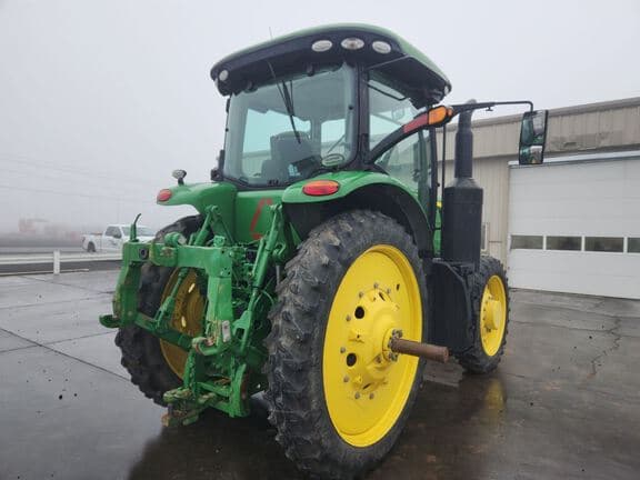 Image of John Deere 7230R equipment image 4