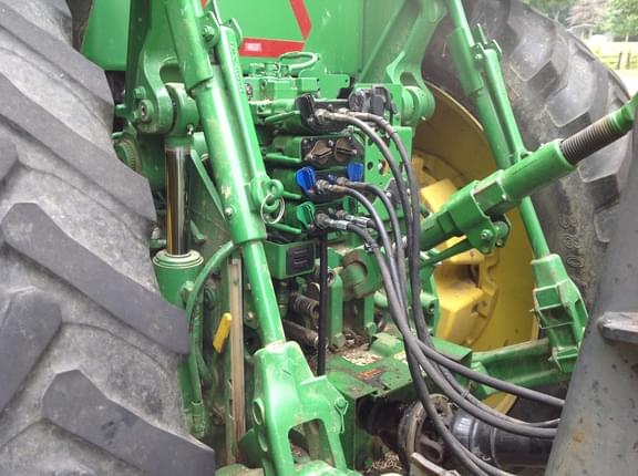 Image of John Deere 7230R equipment image 3
