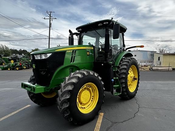 Image of John Deere 7230R Primary image