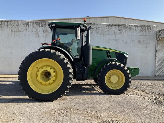 Image of John Deere 7250R equipment image 3