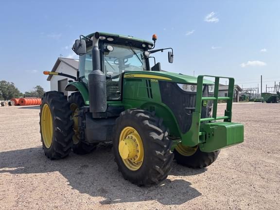 Image of John Deere 7270R equipment image 4