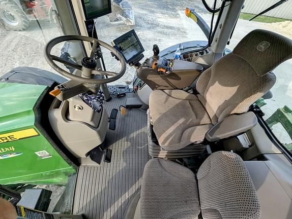 Image of John Deere 7290R equipment image 3