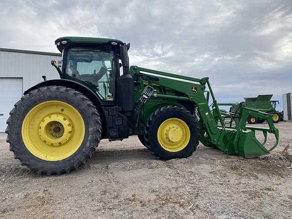 Image of John Deere 7290R equipment image 1