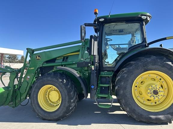 Image of John Deere 7290R equipment image 1