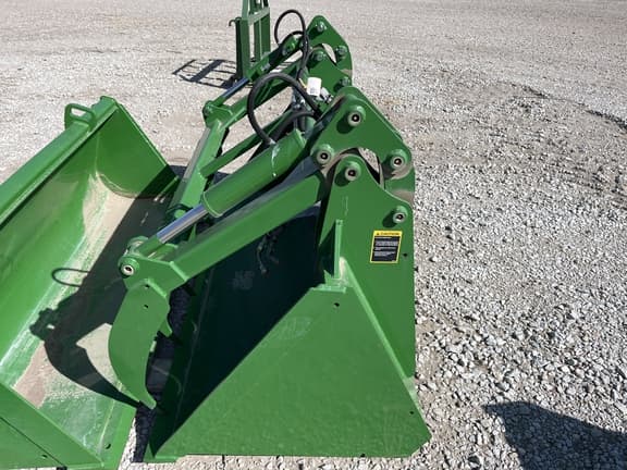 Image of John Deere Bucket Grapple equipment image 2