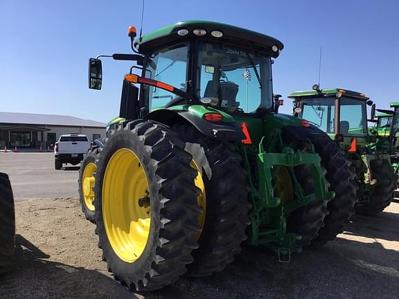 Image of John Deere 7310R equipment image 2