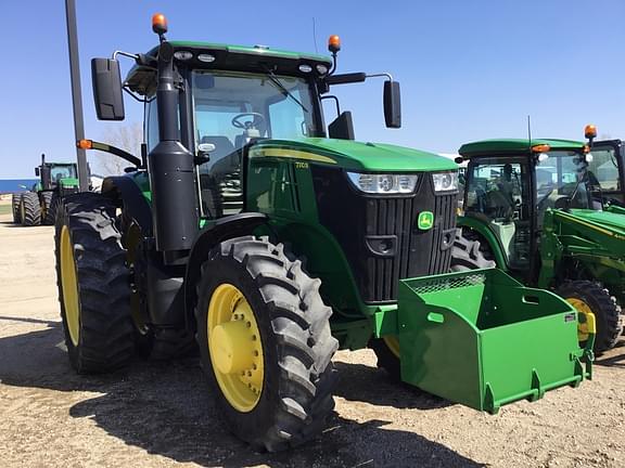 Image of John Deere 7310R equipment image 1