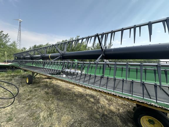 Image of John Deere 735D equipment image 3