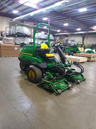 Image of John Deere 7400 Primary image