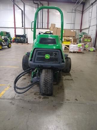 Image of John Deere 7400 equipment image 4