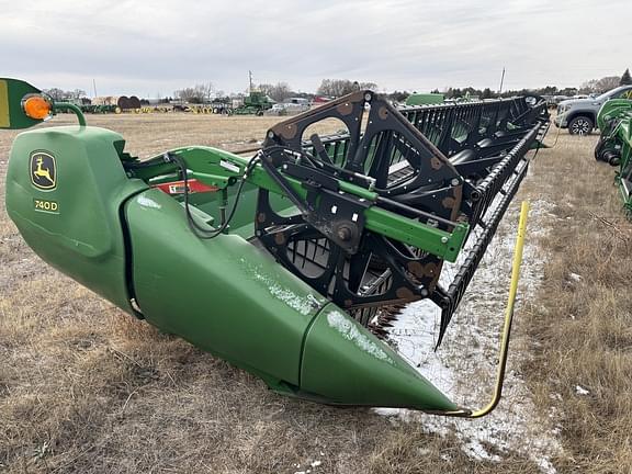Image of John Deere 740D equipment image 1