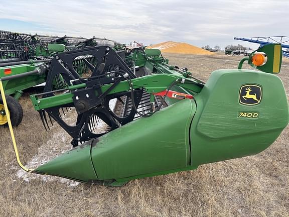 Image of John Deere 740D equipment image 3