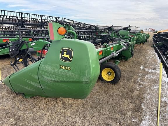 Image of John Deere 740D equipment image 4