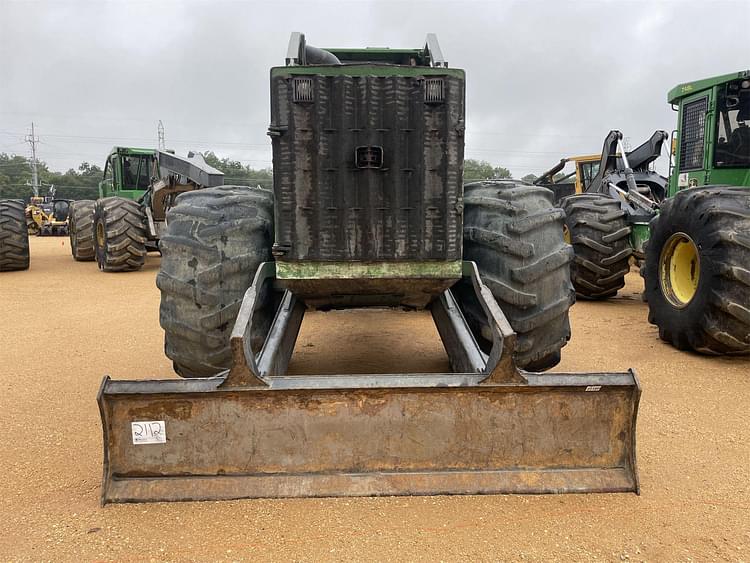 Main image John Deere 748L 1