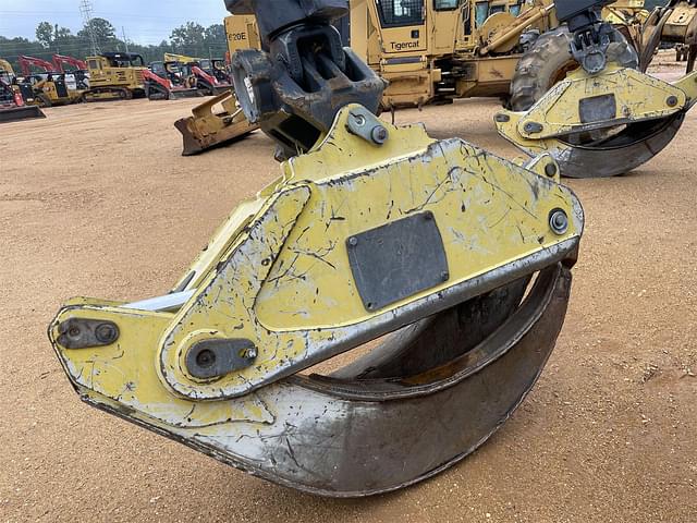 Thumbnail image John Deere 748L 8