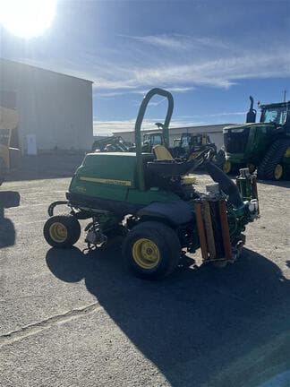 Image of John Deere 7500A equipment image 1