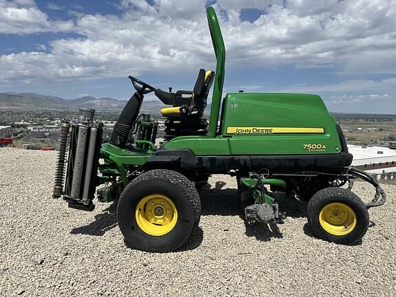 Image of John Deere 7500A equipment image 3