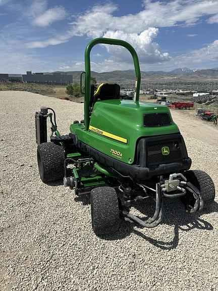 Image of John Deere 7500A equipment image 4