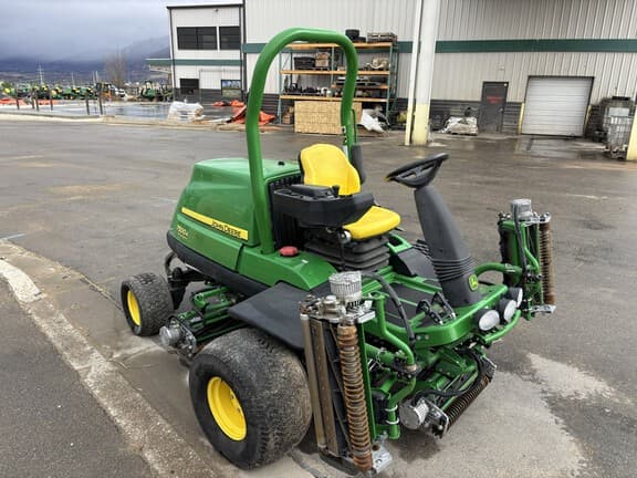 Image of John Deere 7500A equipment image 1