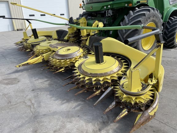 2018 John Deere 770 Equipment Image0