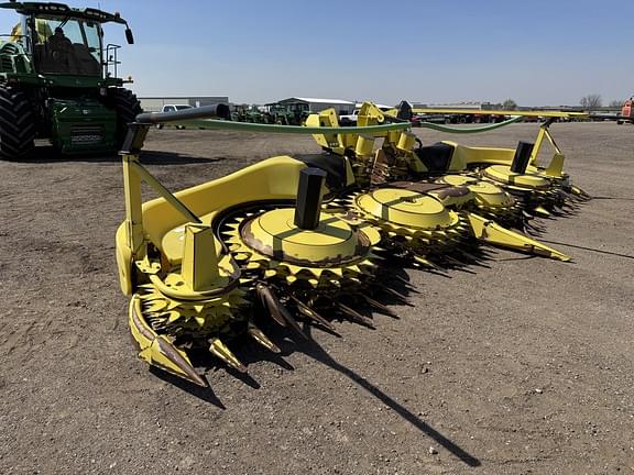 Image of John Deere 770 equipment image 3