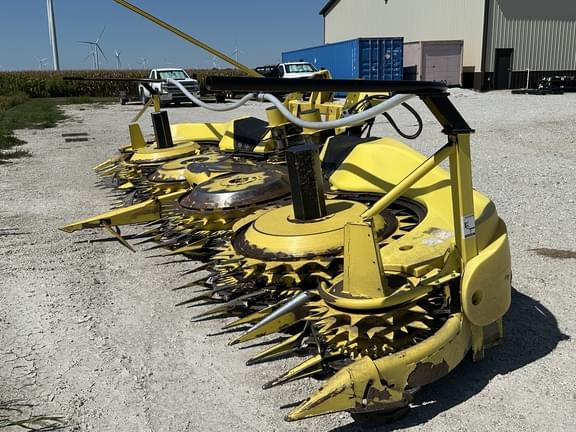 Image of John Deere 770 equipment image 2