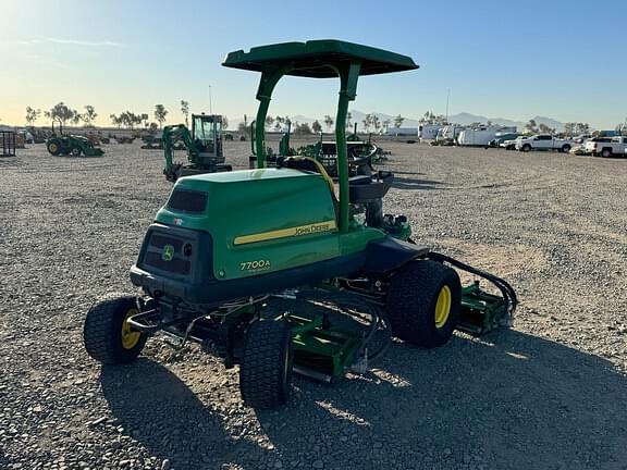 Image of John Deere 7700A equipment image 4