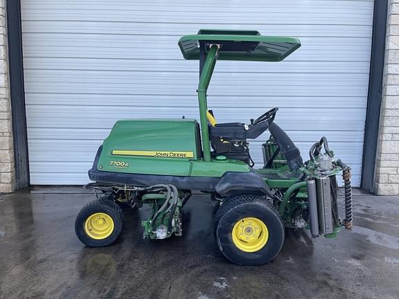 Image of John Deere 7700A equipment image 1