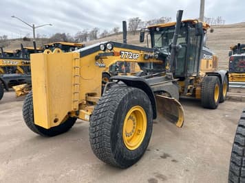 Main image John Deere 772GP