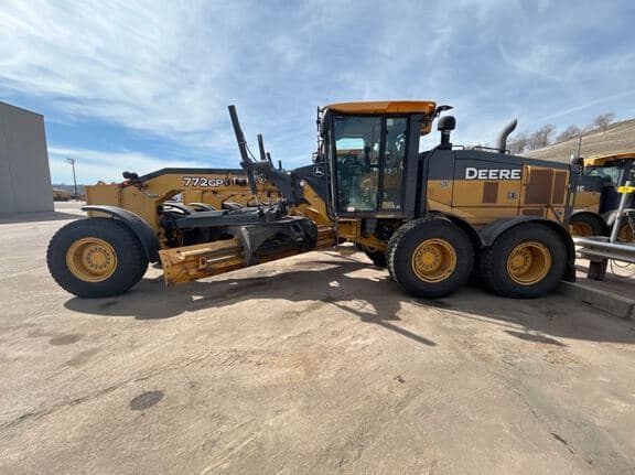Image of John Deere 772GP equipment image 1