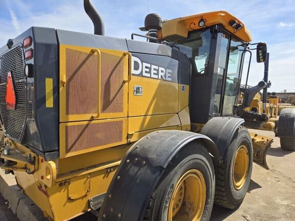 Image of John Deere 772GP equipment image 4