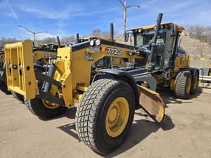 2018 John Deere 772GP Image