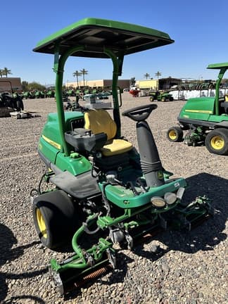 Image of John Deere 8000A equipment image 4