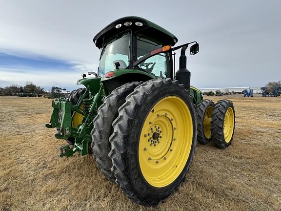 Image of John Deere 8245R equipment image 3