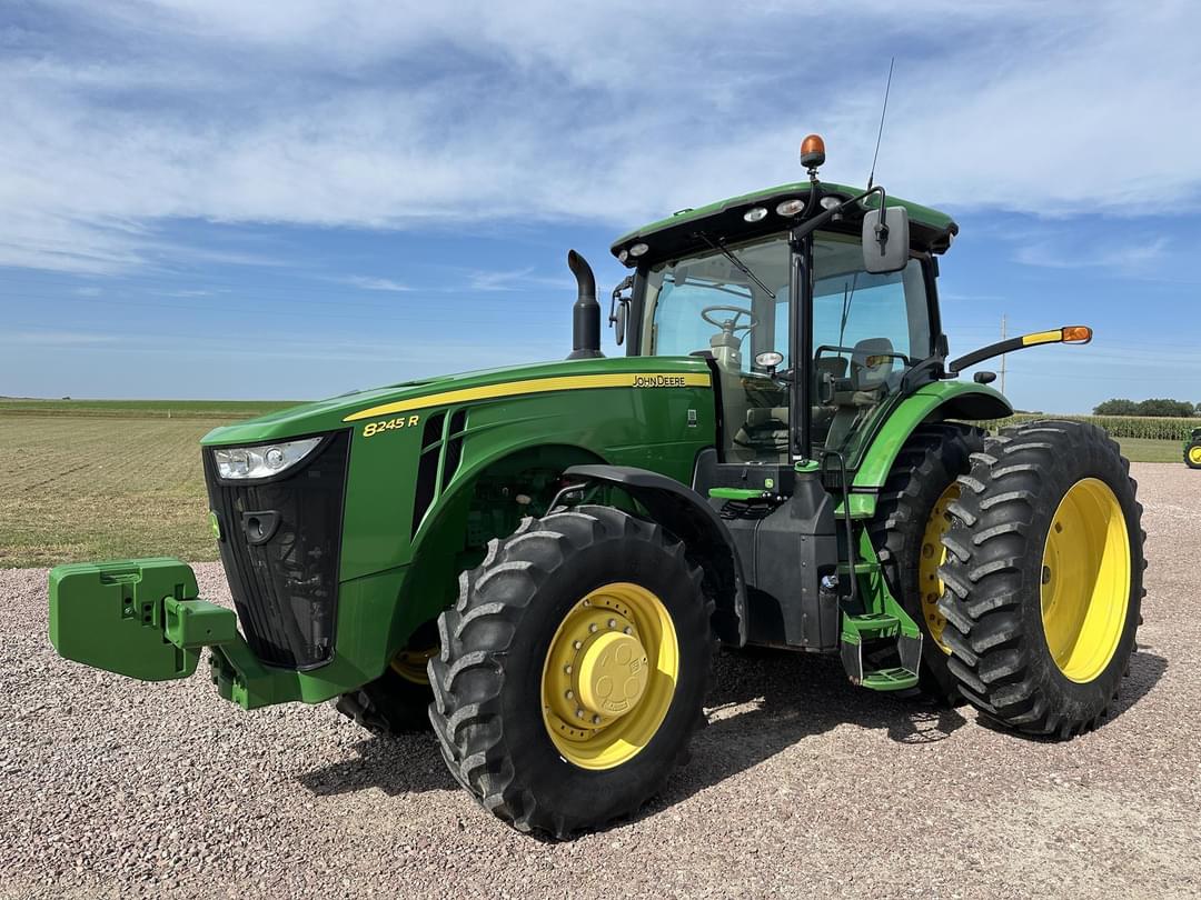 Image of John Deere 8245R Primary image