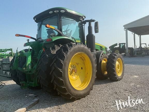 Image of John Deere 8245R equipment image 2