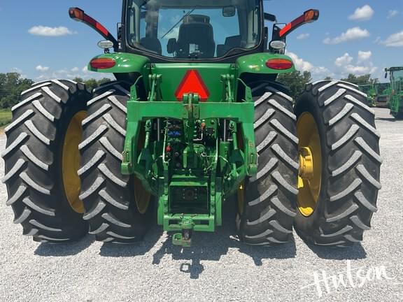 Image of John Deere 8245R equipment image 3
