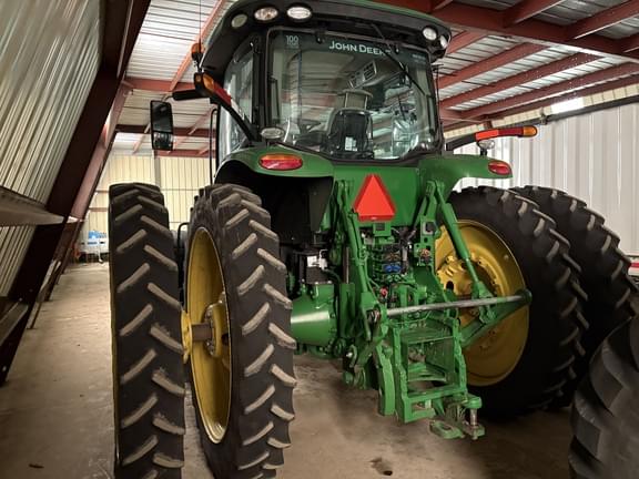 Image of John Deere 8245R equipment image 4