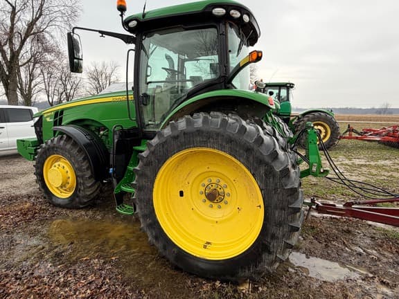 Image of John Deere 8245R equipment image 4